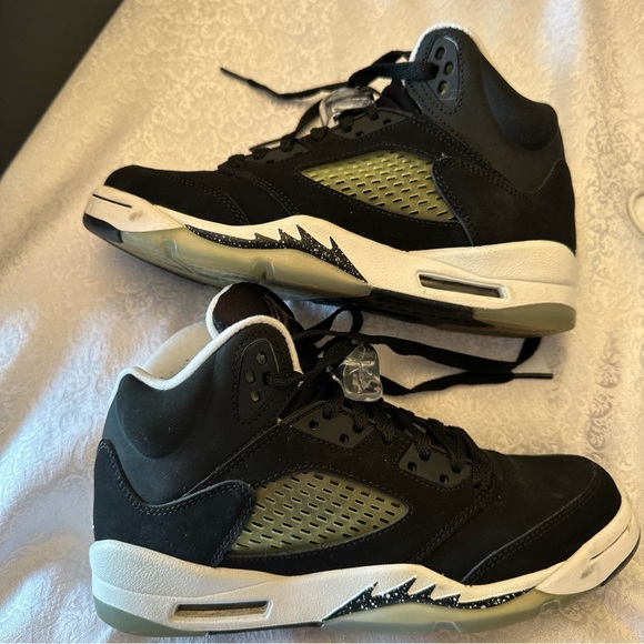 Air Jordan 5 retro OREO GS SIZE 5 **MINT CONDITION** - Picture 2 of 8